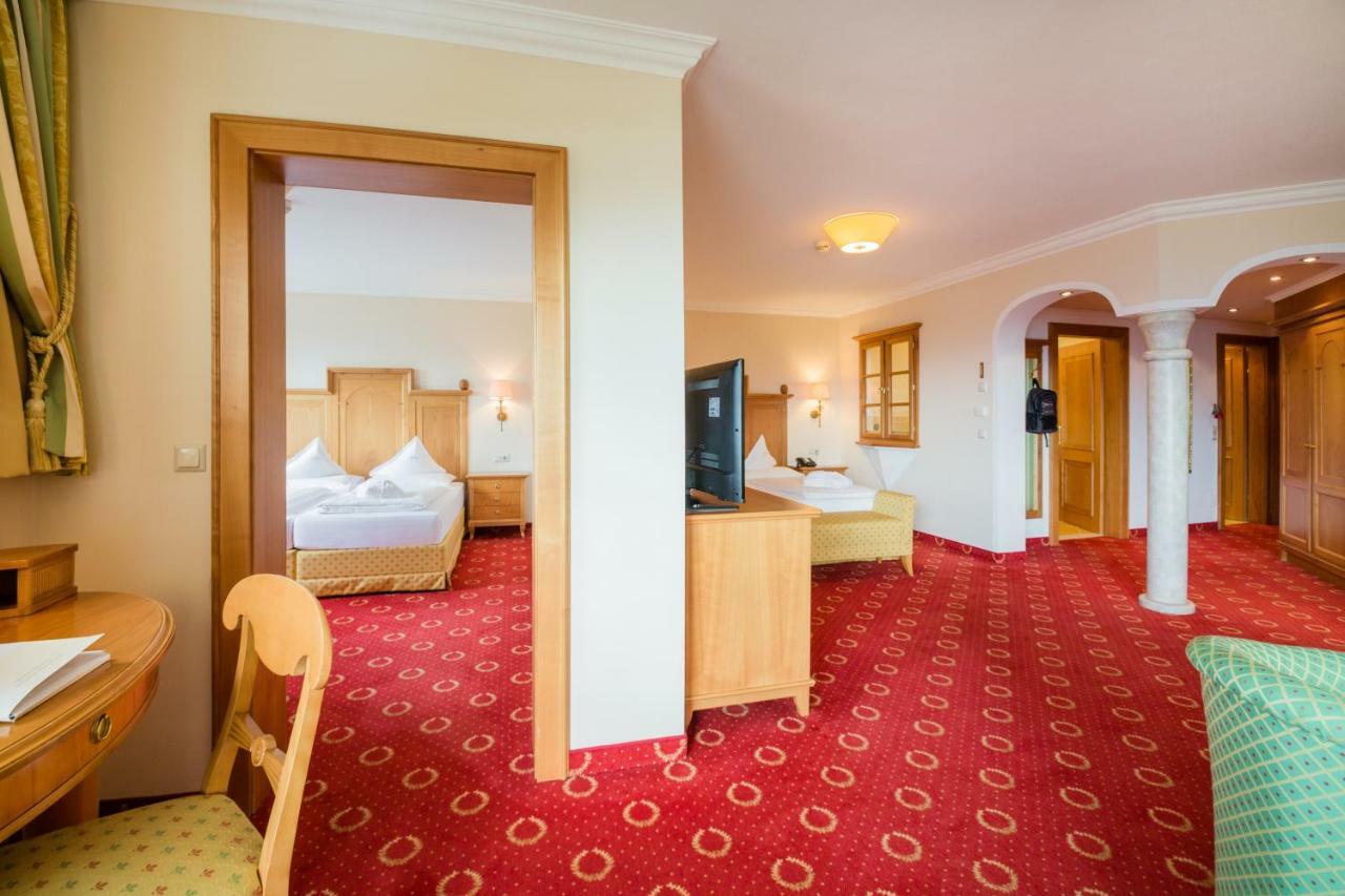Hotel Alpenschloessl Sankt Johann im Pongau Luaran gambar